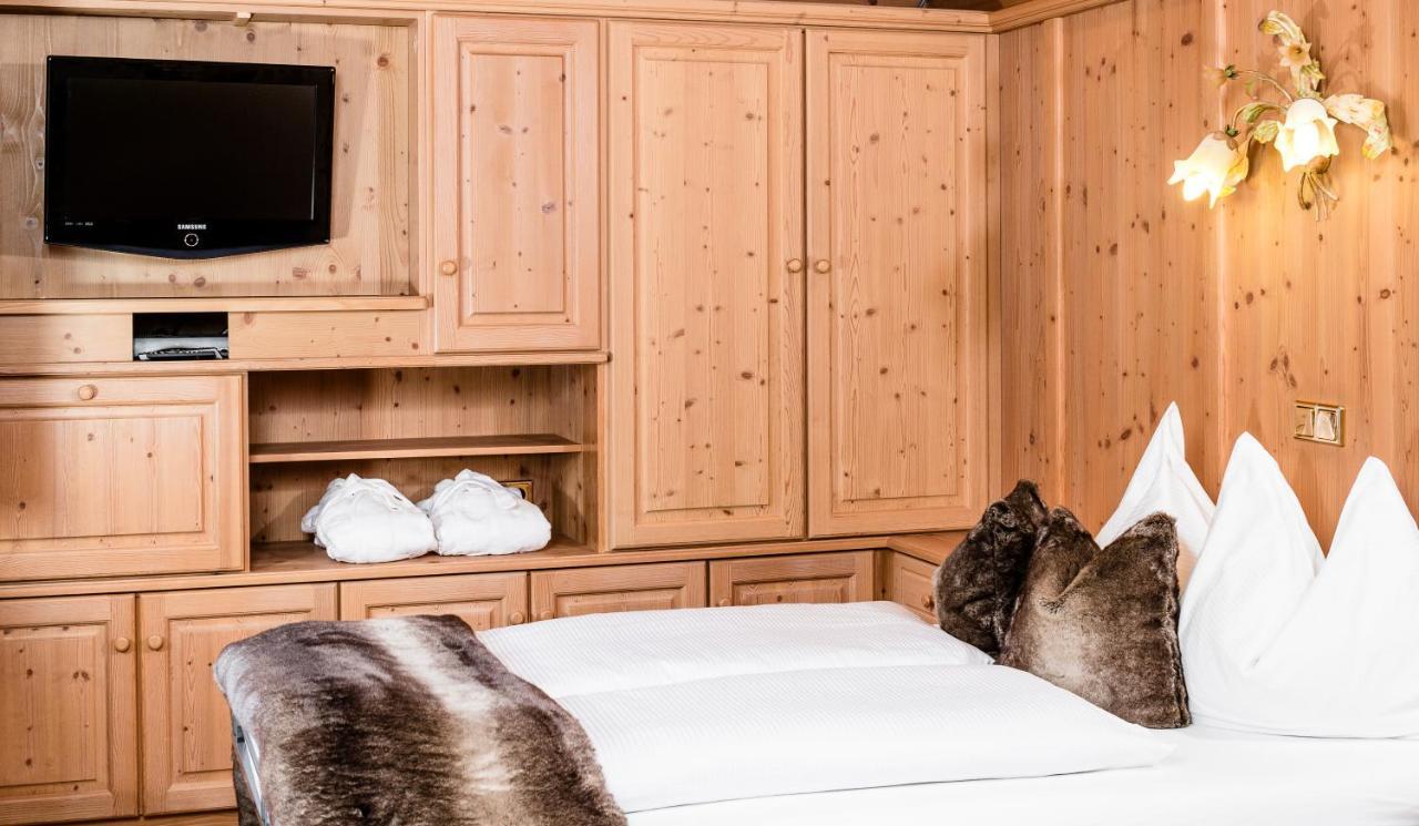 Suites Hotel Garden Сельва-ди-Валь-Гардена Экстерьер фото